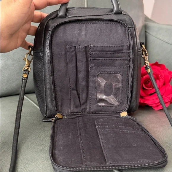 Fossil Black Satchel/Crossbody Bag ๐๐๐๐๐บ - Picture 5 of 13